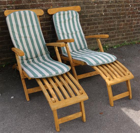 Pair steamer chairs